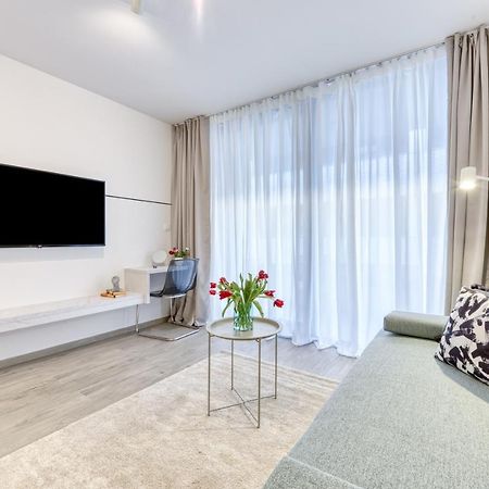 Hica Apartments La Linea Studio Apt With Balcony Дубровник Екстериор снимка
