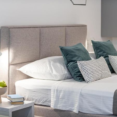 Hica Apartments La Linea Studio Apt With Balcony Дубровник Екстериор снимка