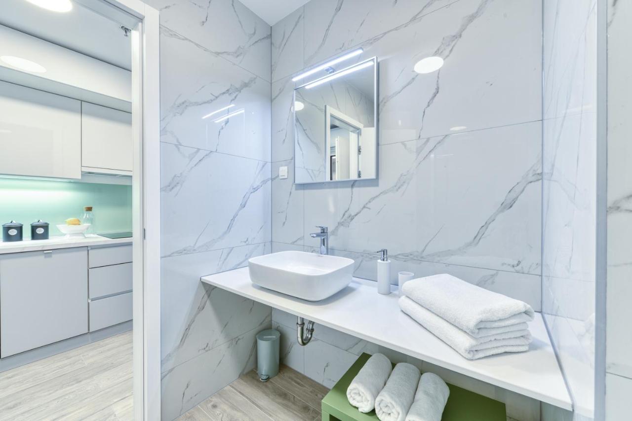 Hica Apartments La Linea Studio Apt With Balcony Дубровник Екстериор снимка