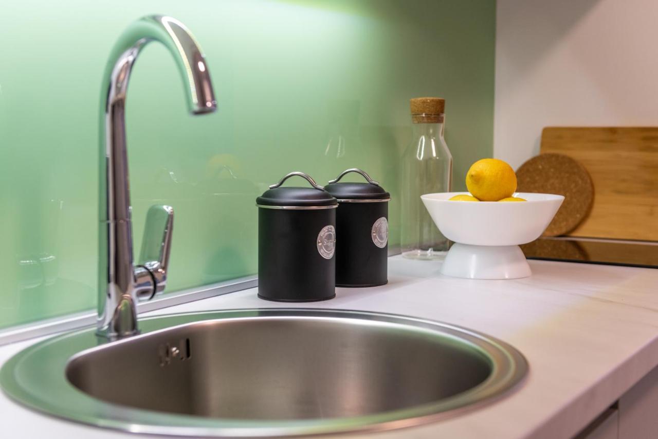 Hica Apartments La Linea Studio Apt With Balcony Дубровник Екстериор снимка